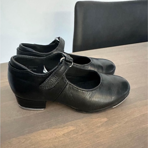 Girls tap shoes - size 11 - Picture 2 of 3